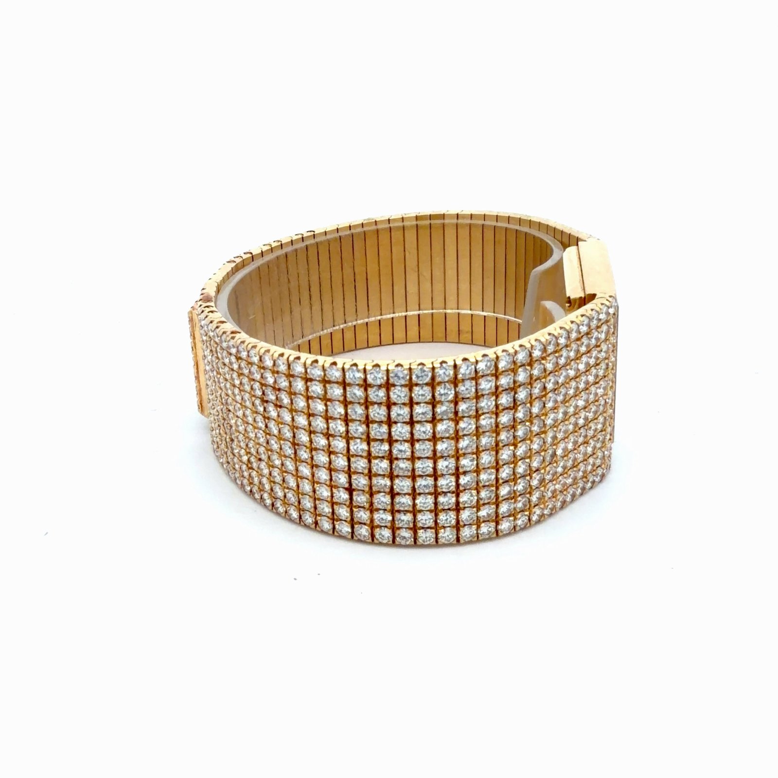 Piaget Ref. 7131 C626 Factory Diamond 18K Yellow Gold High Jewelry Cuff Watch – side profile